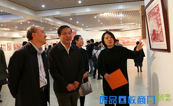 剪纸作品展在北京航空航天大学艺术馆开幕