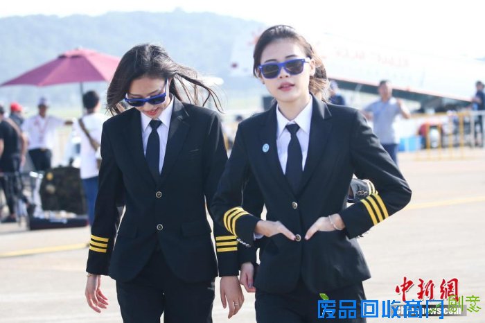 2016珠海航展飞机模特美图 揭秘模特幕后故事