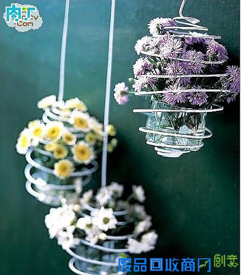矿泉水瓶和铁丝手工制作的漂亮花篮╭★肉丁园艺网