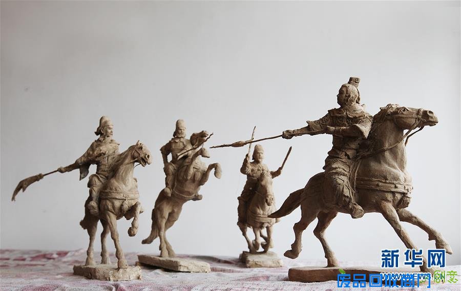 河北“万全泥人张”传人传承特色泥塑文化