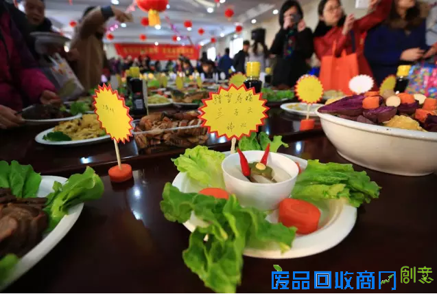 秦淮区瑞金新村社区“百家宴”吃出邻里情