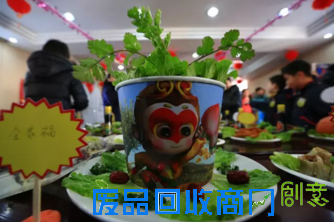 秦淮区瑞金新村社区“百家宴”吃出邻里情