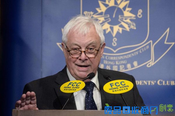 怼上了！“末代港督”与“港独分子”在港大互骂(图)