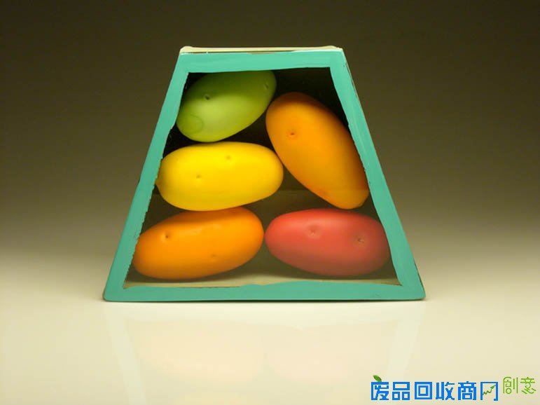 大师与幼童的玻璃作品傻傻分不清楚，只因创意源于童心？