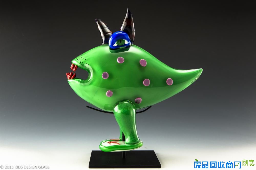 大师与幼童的玻璃作品傻傻分不清楚，只因创意源于童心？