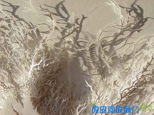 艺术家用折纸表现复杂而抽象的微观世界 艺术家用折纸表现复杂而抽象的微观世界