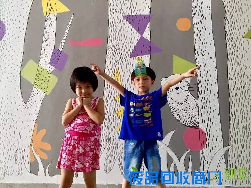 广州城央惊现一个美呆了的涂鸦天地