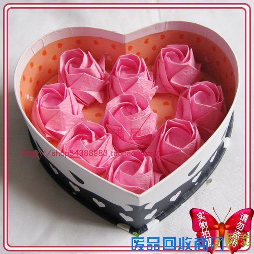 50种纸玫瑰折法之餐巾纸玫瑰花