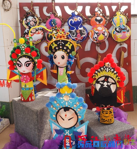 访梧州宝石娃娃手工作品制作者及指导老师(组图)