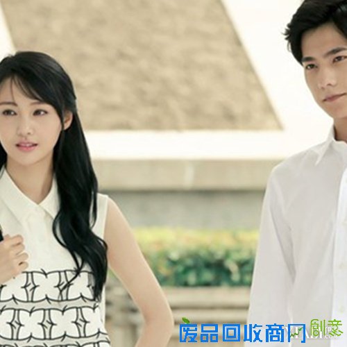 郑爽杨洋高清美照曝光 开启甜蜜模式备受关注