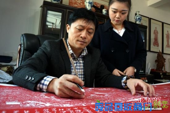 探访景德镇非遗文化 剪纸艺术的三代传承