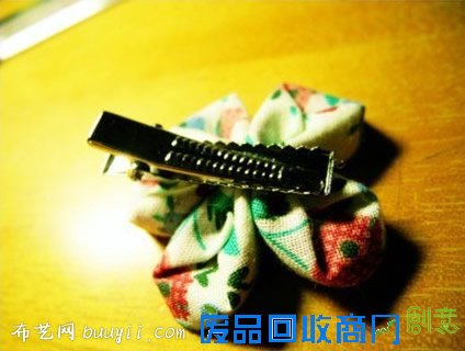 漂亮布艺花朵饰品DIY手工制作方法- 