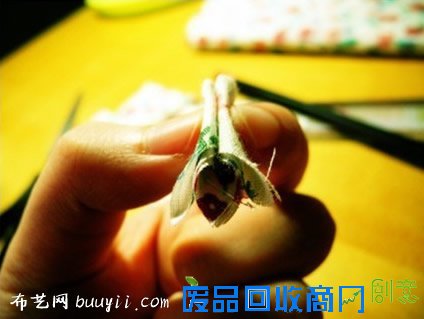 漂亮布艺花朵饰品DIY手工制作方法- 