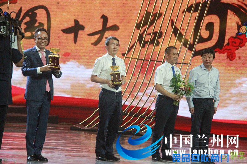 中国十大名面花落各家 兰州牛肉面无悬念入围