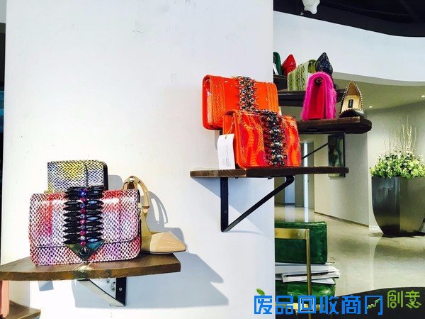 Fashion WOW in OMC丨想把这些设计师送进不正常人类研究中心