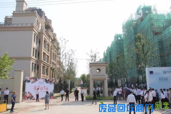 宫园巧筑花开动全城,千人争相一睹芳容