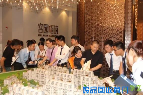 宫园巧筑花开动全城,千人争相一睹芳容