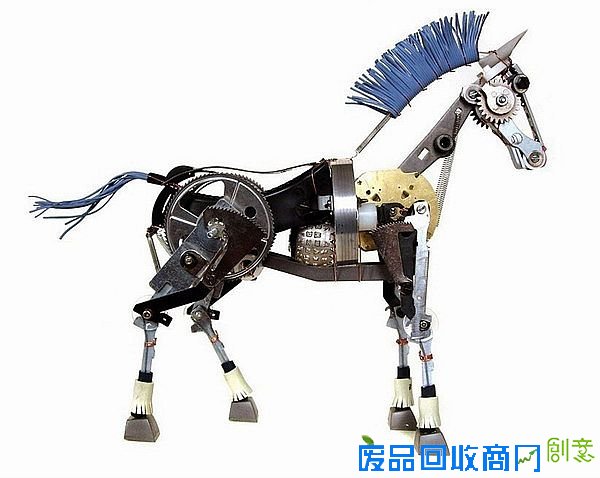国外DIY高手利用废旧金属制作的马