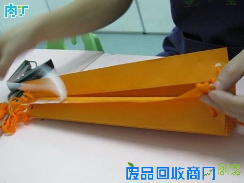 万圣节南瓜灯制作：纸南瓜 DIY(图)