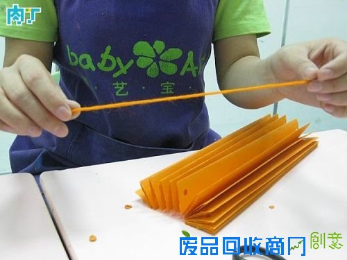 万圣节南瓜灯制作：纸南瓜 DIY(图)