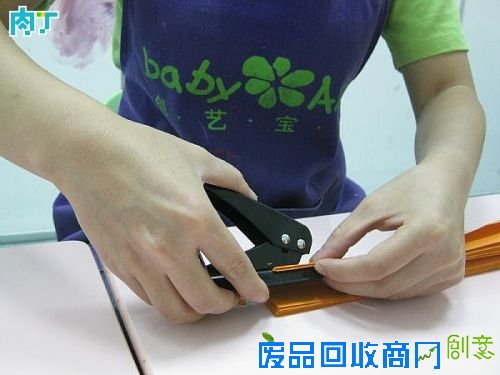 万圣节南瓜灯制作：纸南瓜 DIY(图)