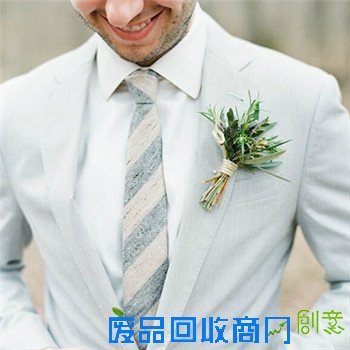 2017流行的新郎装搭配 新郎服装搭配图片