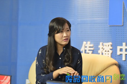 访插画设计师、“歹猫”新疆系列表情专辑作者王琳