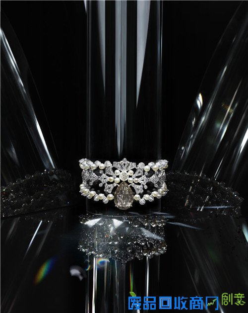 光看图片就美醉了！高级珠宝就是来魅惑人的