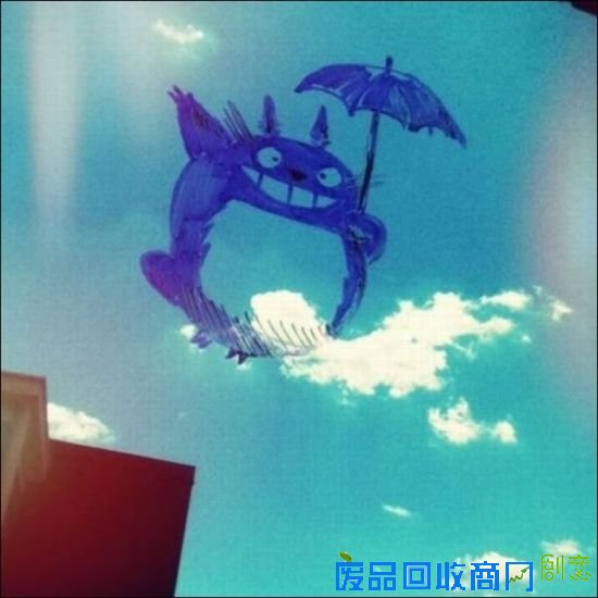 办公室里的趣味玻璃涂鸦艺术