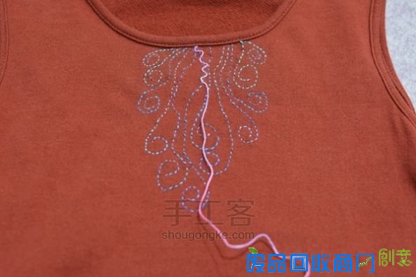 刺绣教程| 螺纹回针绣 第4步