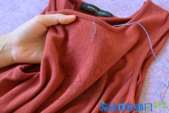 刺绣教程| 螺纹回针绣 第2步