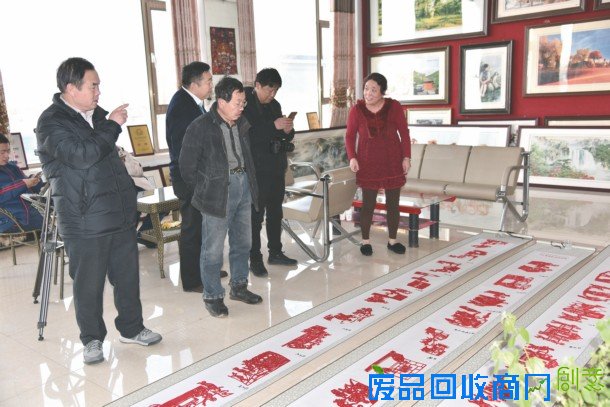 代县“绣娘”制作出28米《代州民间婚俗》长卷