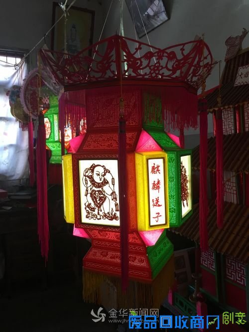 义乌百子灯流光溢彩 600年手艺要传承