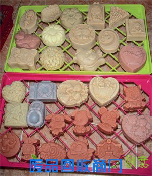 大马华裔单亲妈妈别出心裁自制手工皂创业(图)