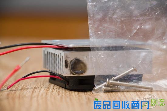 朋友圈点赞过百的DIY冰箱 保证你看一遍就会做！