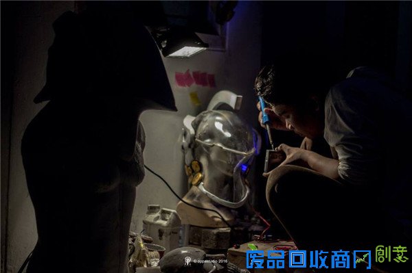 国外网友自制手办获认可，连小岛秀夫也对其转载点赞