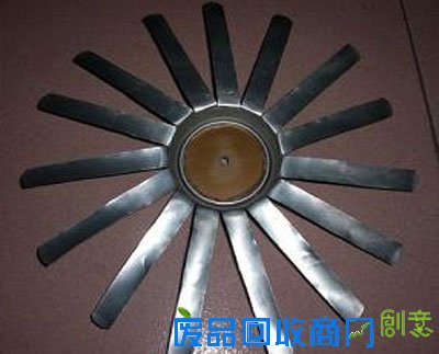 易拉罐手工制作作品：螺旋桨小飞机及制作过程讲解