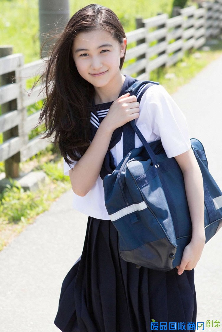 山口まゆ-天使の繭女优美胸写真