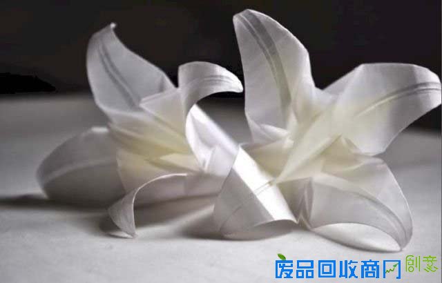 手工DIY创意花朵折纸作品图解教程-