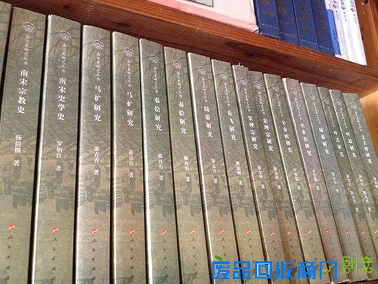 先锋书店在古镇里开出新店,但“逛书店”这回事儿真说不准