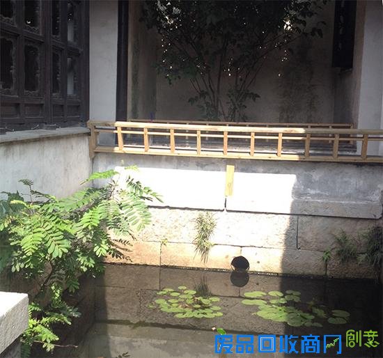 先锋书店在古镇里开出新店，但“逛书店”这回事儿真说不准