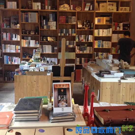 先锋书店在古镇里开出新店，但“逛书店”这回事儿真说不准