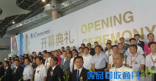 东莞名家具展战略调整后秋季展今日迎来首秀