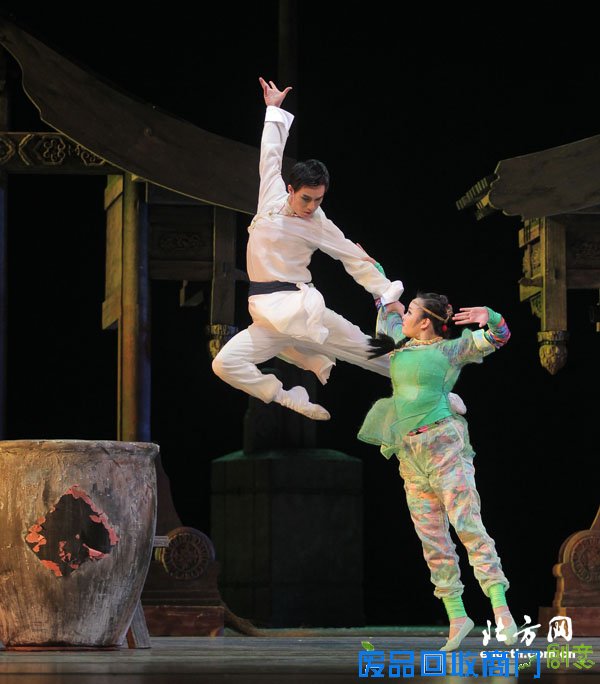天津歌舞剧院原创舞剧《泥人的事》首演成功