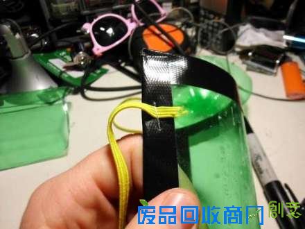 教你用可乐瓶手工制作防毒面具DIY教程 第14张图片 教你用可乐瓶手工制作防毒面具DIY教程 第14张图片