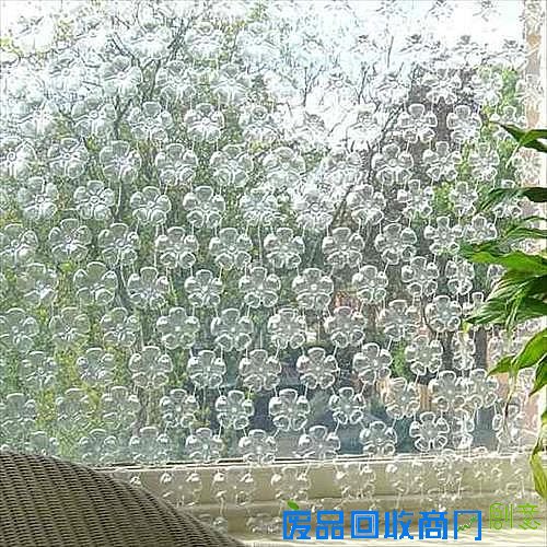 可乐瓶底手工制作唯美窗帘教程,太美不敢直视 第3张图片 可乐瓶底手工制作唯美窗帘教程,太美不敢直视 第3张图片
