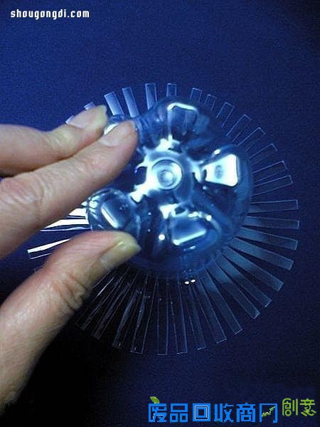 可乐瓶饮料瓶变废为宝DIY手工制作漂亮花瓶-