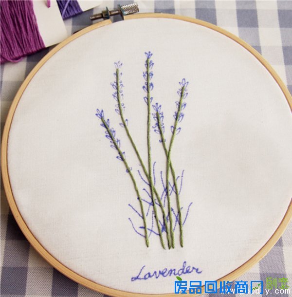 一款小清新文艺的薰衣草刺绣教程图解