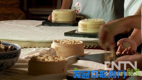 [致富经]美味的财富(1)为一碗面花400万元买了25个字之后(20130923)