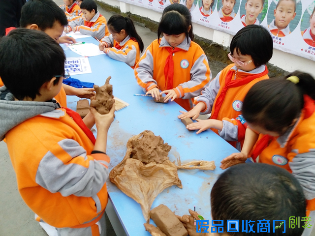 西充县槐树小学：让学生成为学习、生活、管理的主人